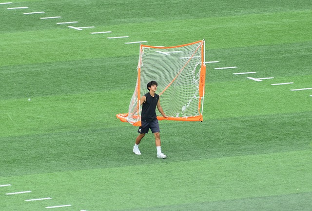 球的青少年
